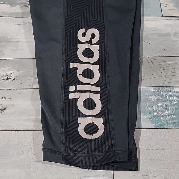 Adidas techfit Compression Legging Capris sz Medium - Picture 3 of 5